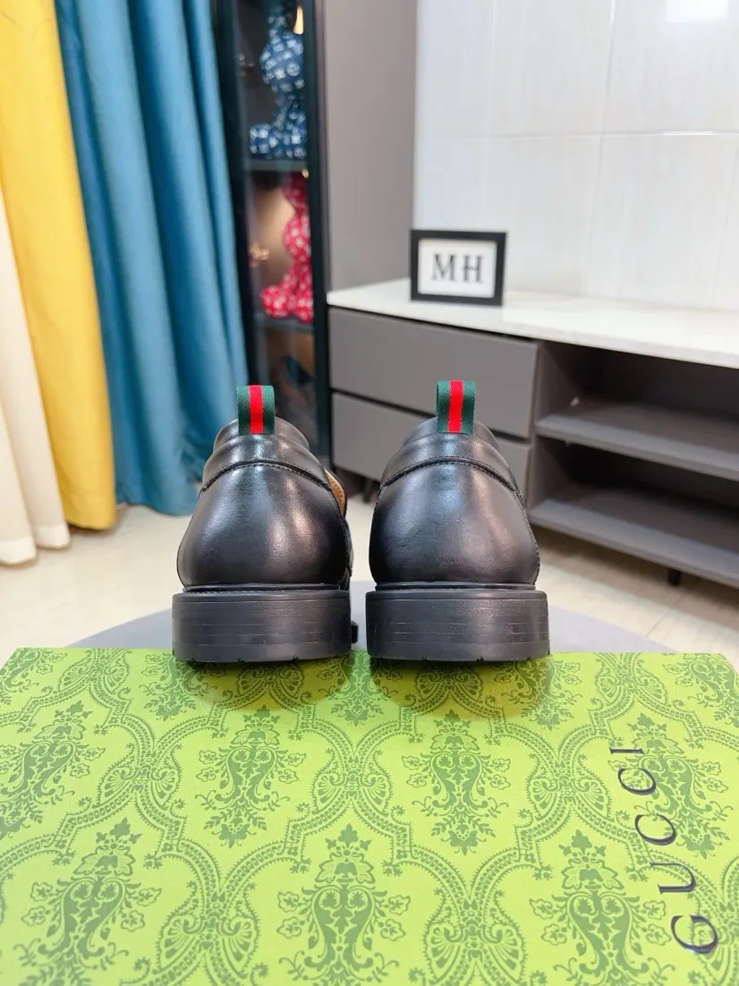 Men's shoes 💰500🌹🌹[GUCCI Gucci] A new style of formal men's leather shoes is coming ~ The original quality upper is made of Italian cowhide➕The leather is soft and delicate, comfortable and soft. The top layer of genuine leather, rubber wear-resistant outsole, the shoe shape is dignified and domineering, and the luxury charm is not concealed! The natural and free nouveau riche leads the trend. Code number: 38-44